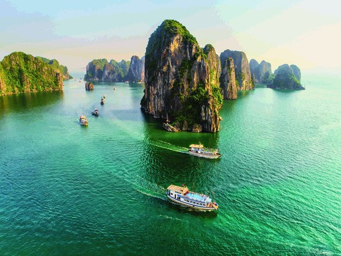Tour Tết 2026 TP.HCM | Hà Nội | Hạ Long | Ninh Bình | Tràng An | Tam Chúc