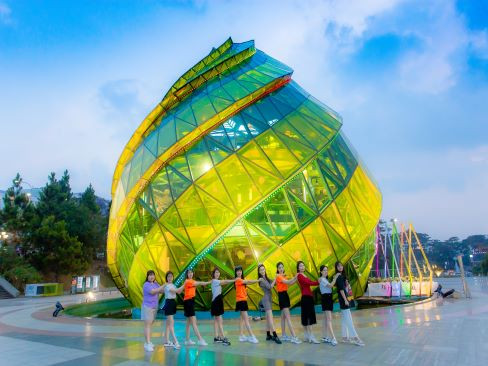 Tour Nha Trang - Đà Lạt: KDL Diamond Bay | Đảo Khỉ | Vùng Đất Fairytale Land